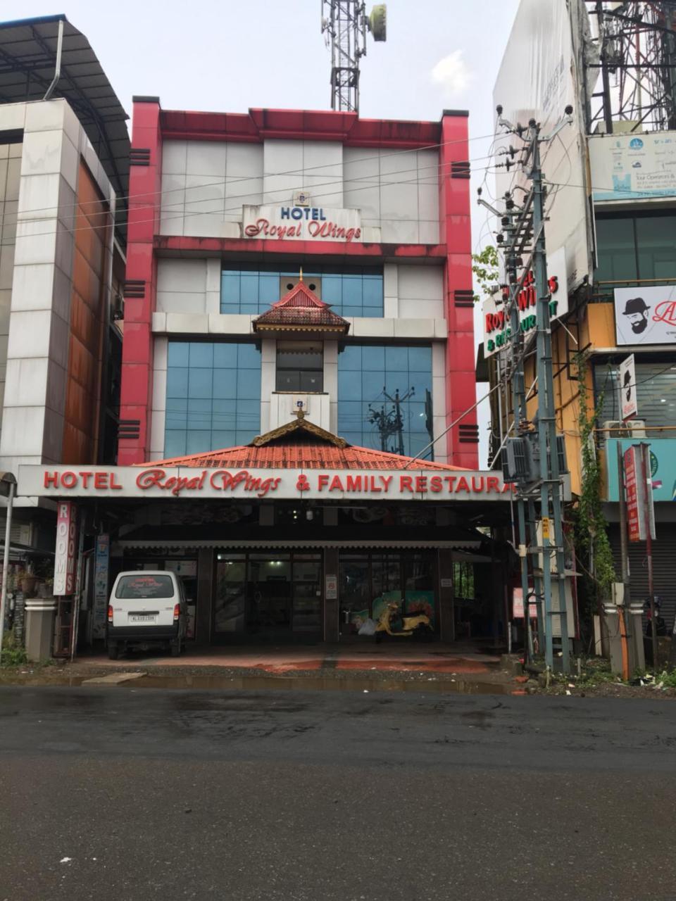 Hotel Royal Wings نيدومباسيري المظهر الخارجي الصورة